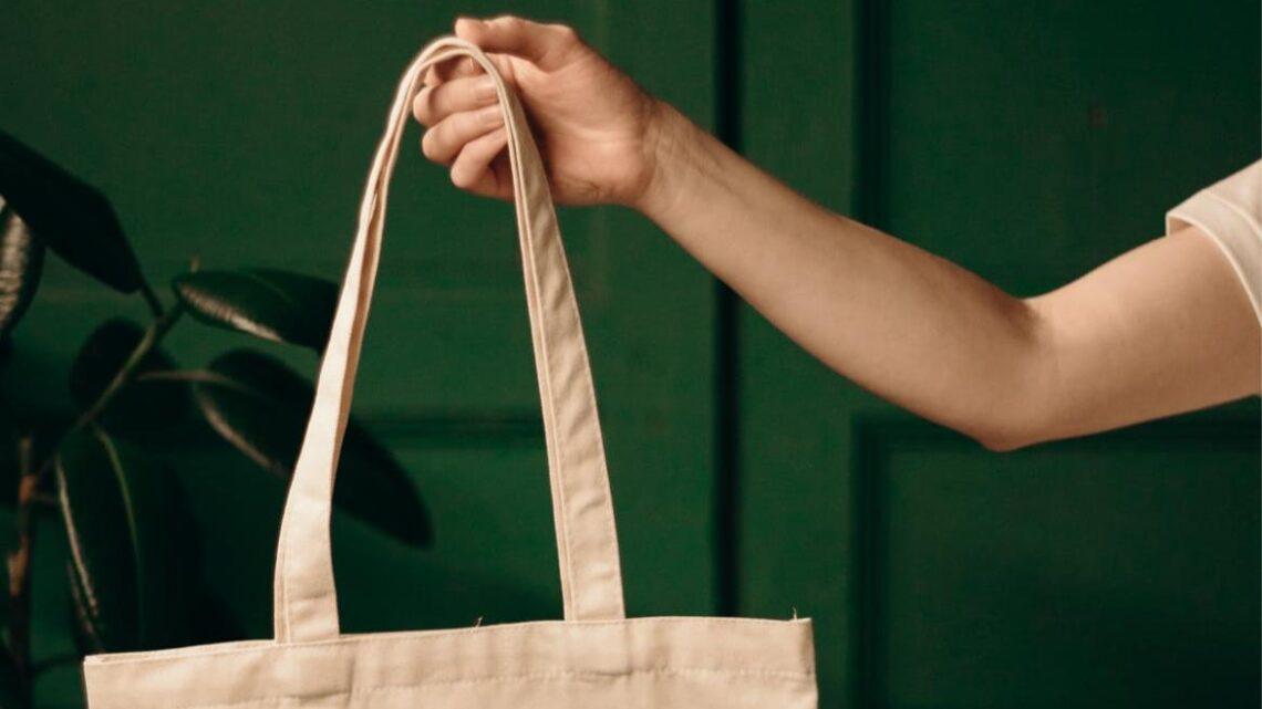 Baumwolltaschen können als Werbung bedruckt werden